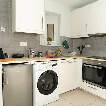 Homey Renovated 1 Bedroom Apartment In Kesariani Афины Экстерьер фото